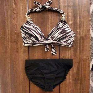 Coco Reef Womens Swim Suit Set Medium Bottoms 34D